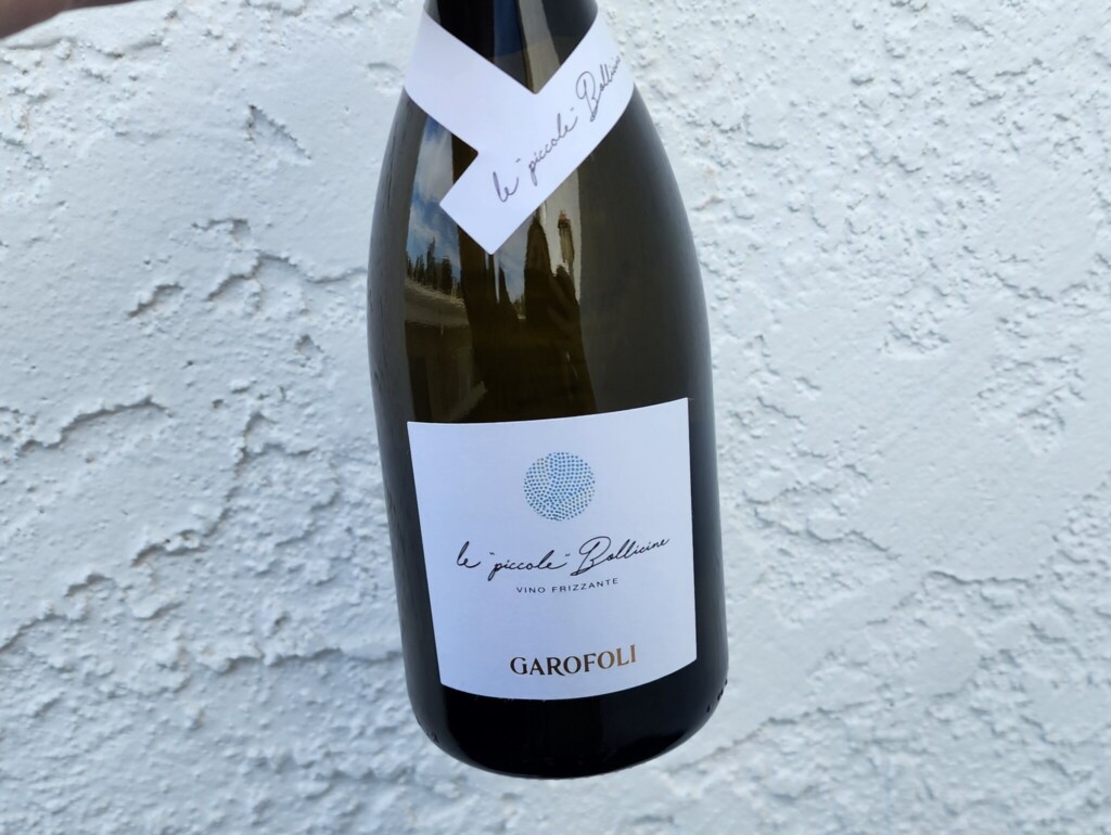 Love Bubbles? Here Are Four Affordable Italian Sparkling Wines For Your Holiday Table