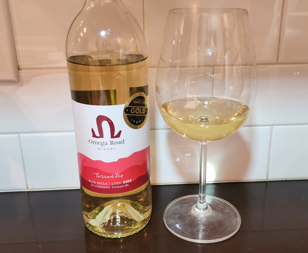 Please The Palate Wine of the Week: Omega Road Wines 2023 Torrontés, Silvaspoons Vineyard, Alta Mesa, Lodi