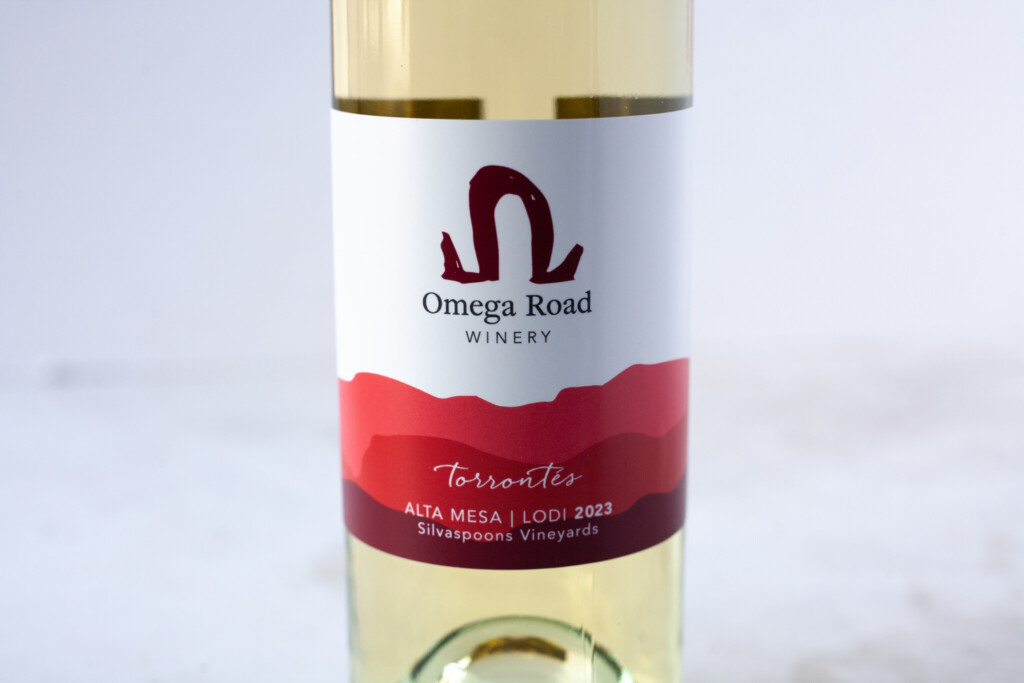 Please The Palate Wine of the Week: Omega Road Wines 2023 Torrontés, Silvaspoons Vineyard, Alta Mesa, Lodi