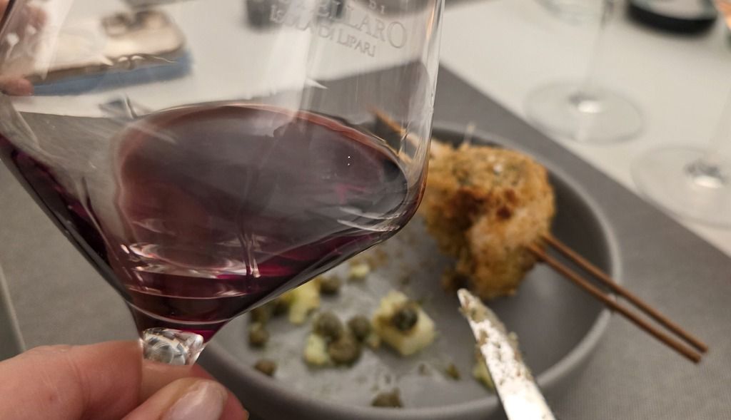 Tenuto di Castellaro Lipari 2021 Corinto Nero, IGT Terre Siciliane Rosso