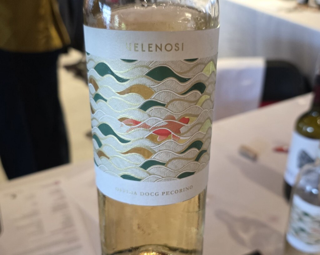 Please The Palate Wine of the Week: Velenosi 2024 Villa Angela Pecorino Offida DOCG, Marche