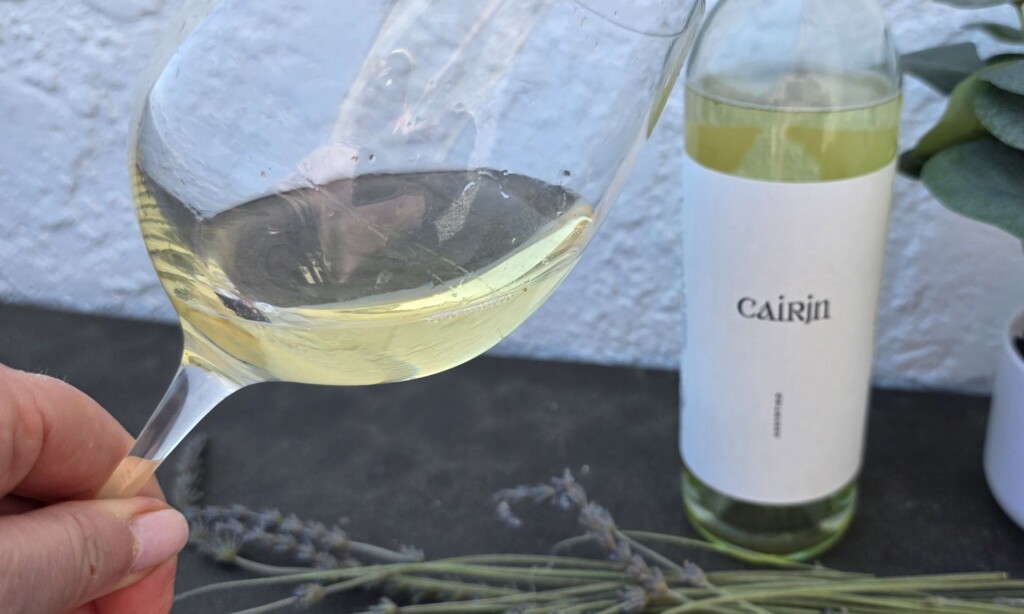 Please The Palate Wine of the Week: Cairjn Wine Cellars 2024 Assyrtiko, Paso Robles Geneseo District